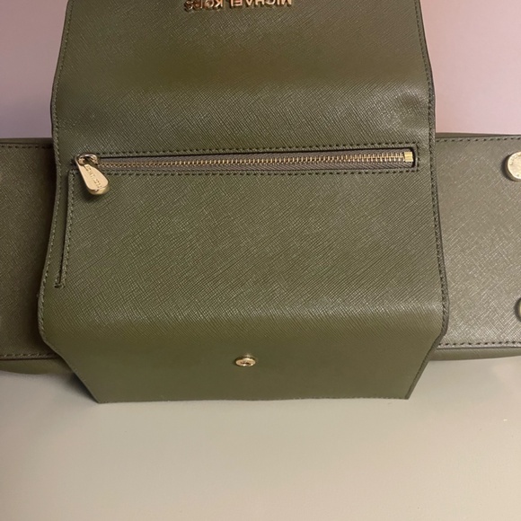 Michael Kors Olive Green Savannah Bag - Picture 8 of 9